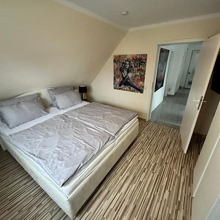Zwei Ferienwohnungen Anker Max 5 Personen & Leuchtturm Max 4 Personen, Direkt In Steinhude Scheunenviertel, Balkon, Wlan , Privater Parkplatz, Wallbox Esterno foto