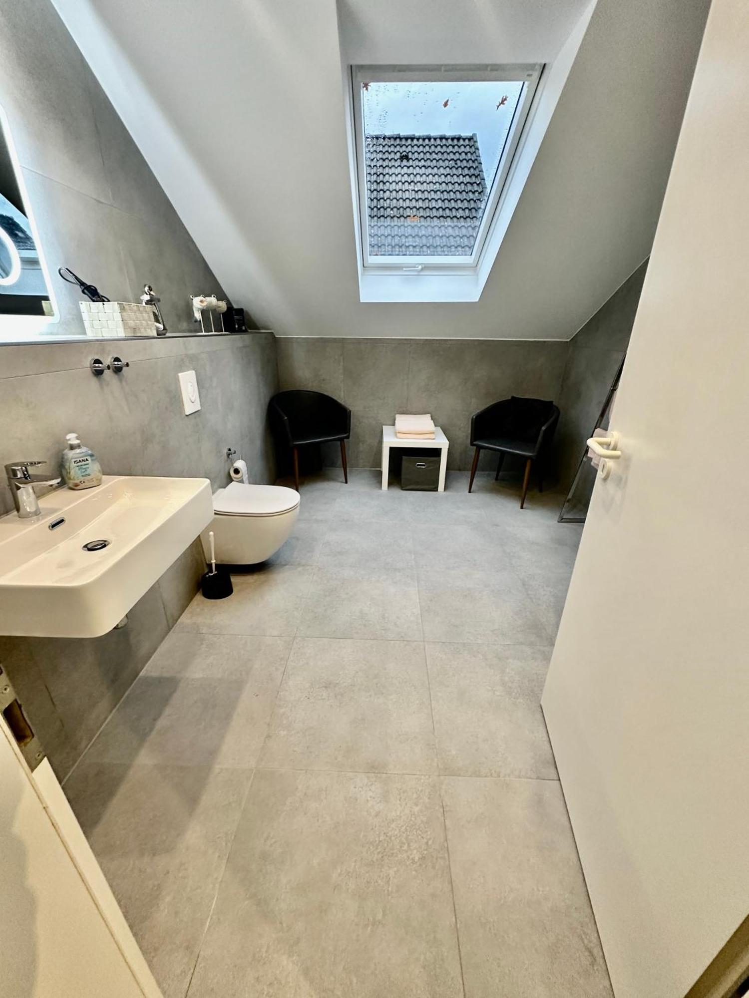 Zwei Ferienwohnungen Anker Max 5 Personen & Leuchtturm Max 4 Personen, Direkt In Steinhude Scheunenviertel, Balkon, Wlan , Privater Parkplatz, Wallbox Esterno foto